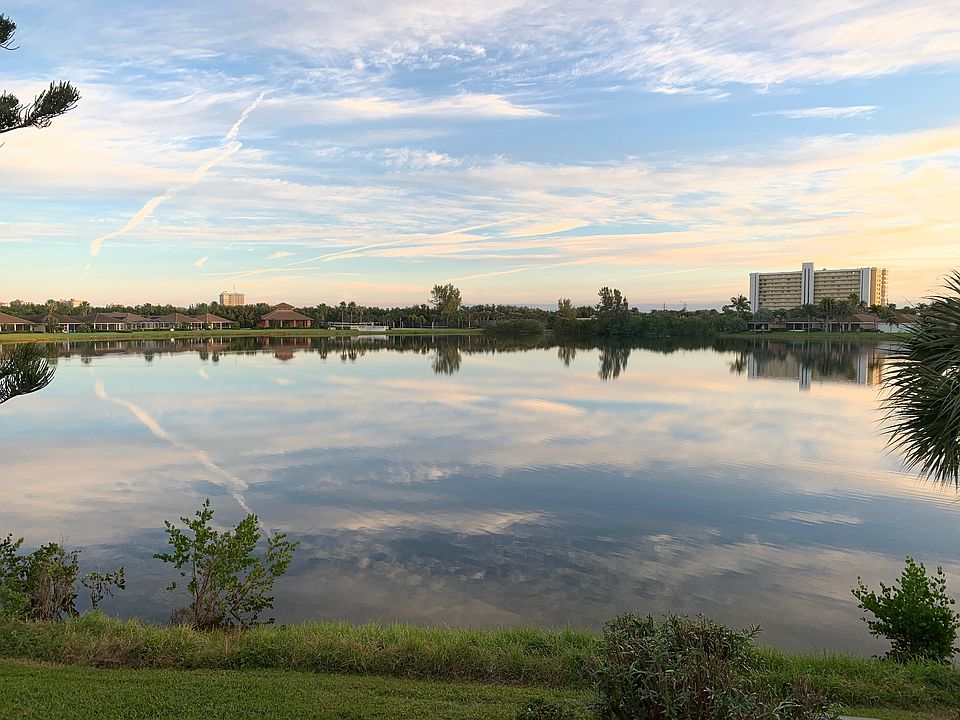 2nd image of 3218 S Lakeview Cir #7203
