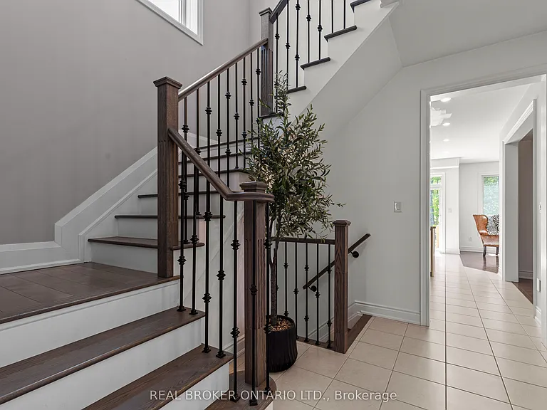 3047 Stone Ridge Blvd — Photo 5