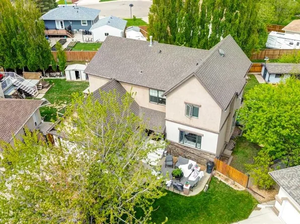 419 SE Kenex Pl, Nobleford, AB T0L 1S0