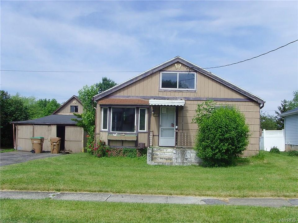 1st image of 122 Hyland Ave