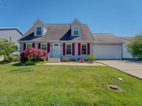 6008 Conneaut Light Dr, Vermilion, OH 44089