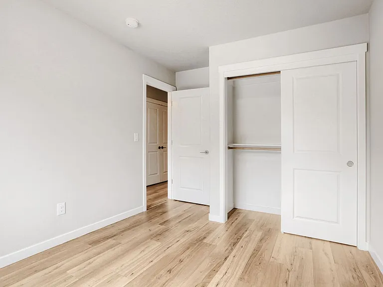 Lincoln Townhomes — Photo 20