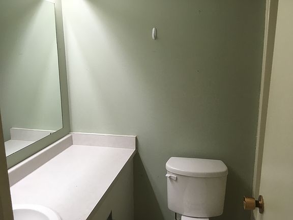 4th image of 6202 Tennis Ct APT C10