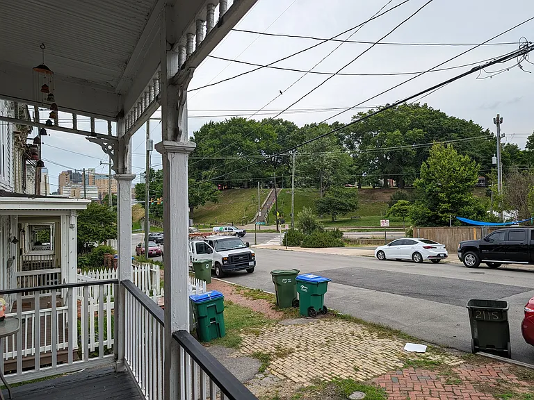 2115 E Marshall St #A — Photo 28