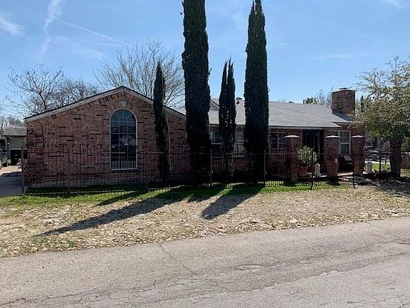 3rd image of 2200 Macie Ave