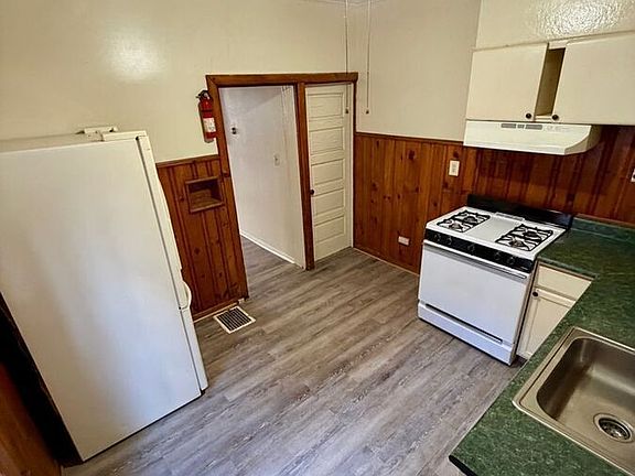 4th image of 918 May St