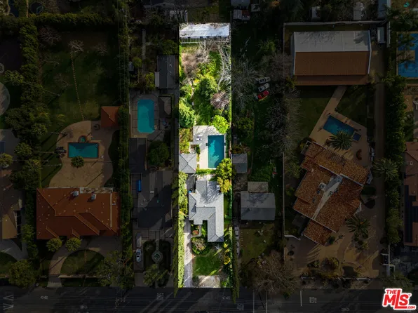 23354 Hatteras St, Woodland Hills, CA 91367