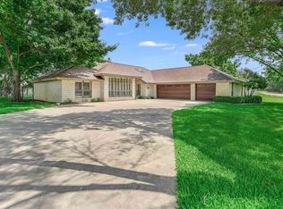 407 Lake Point Dr, Horseshoe Bay, TX 78657
