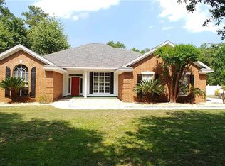 107 Harbour Ln, Richmond Hill, GA 31324