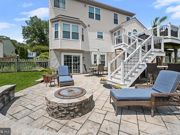 3rd image of 7341 Norris Ave