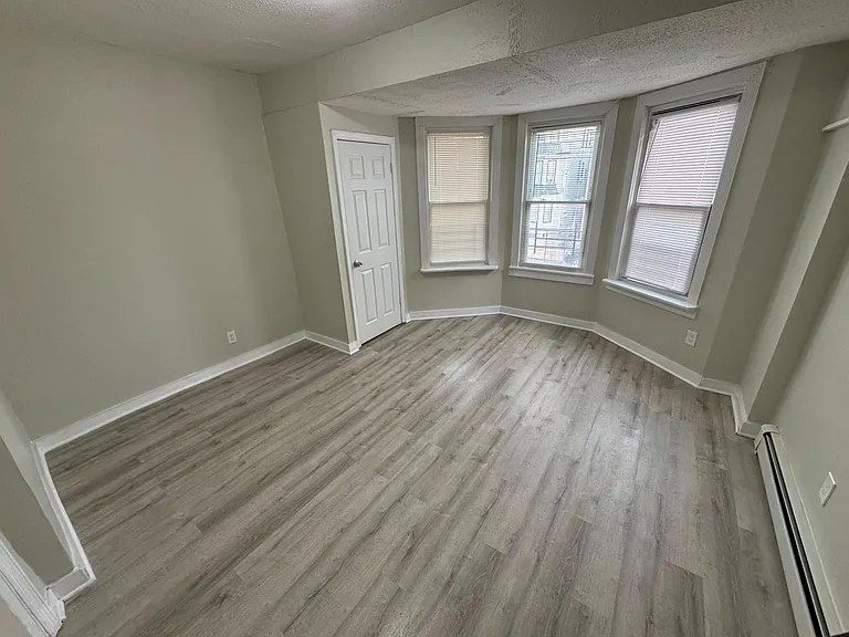 725 Bergen St #1F — Photo 1