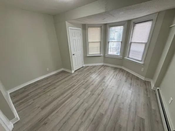 725 Bergen St, Newark, NJ