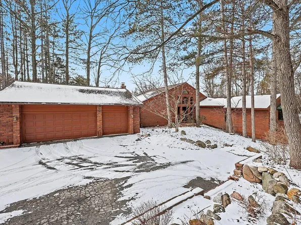 3730 Burns Ct, Ann Arbor, MI 48105