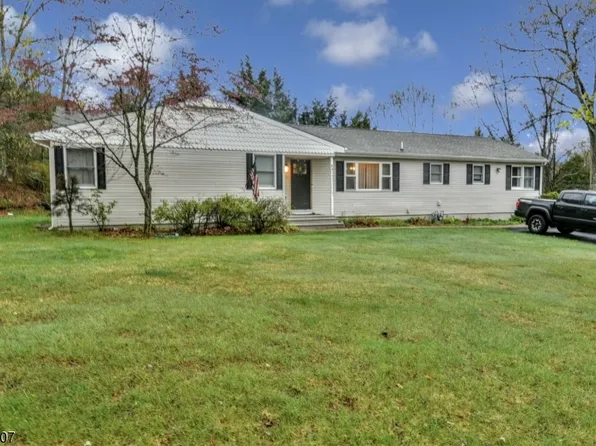 84 Morris Ave, West Milford Twp., NJ 07480