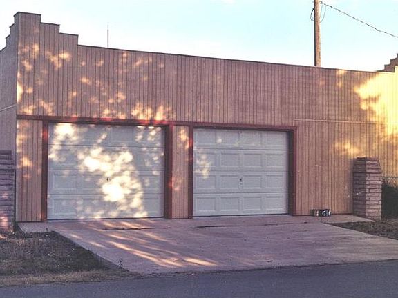 4th image of 721 12th St