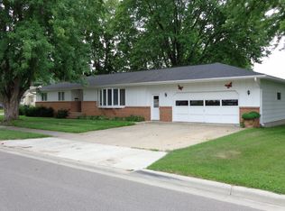 739 S Washington St, Shawano, WI 54166