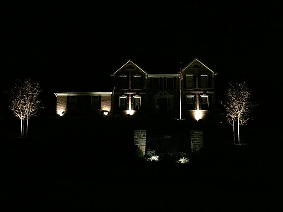 4th image of 2704 Royalwoods Ct