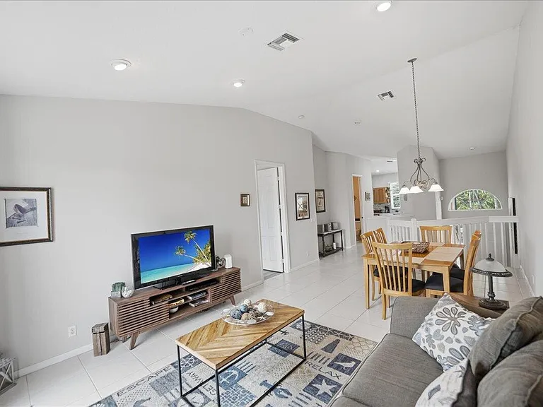 9210 World Cup Way — Photo 10