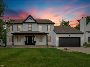 1194 Dover Dr, Medina, OH 44256