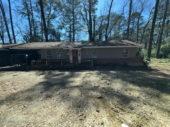 445 Cummins St, Jackson, MS 39204