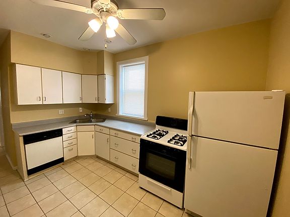 2nd image of 3709 N Bosworth Ave APT 1F