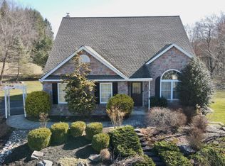 14 Willow St, Birdsboro, PA 19508