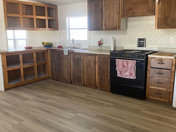 3rd image of 3724 County Road 458