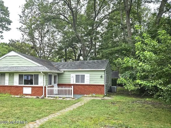2A Pheasant Street, Manchester, NJ 08759