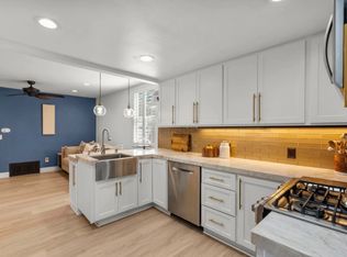 23121 Yvette Ln UNIT 24, Valencia, CA 91355