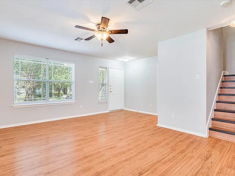 1507 Davis Mountain Loop — Photo 8