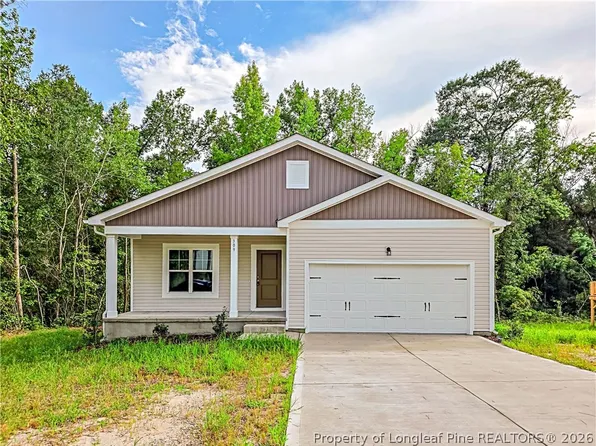 309 Appaloosa Dr, Spring Lake, NC 28390