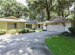 3 Willow Oak Rd, Hilton Head Island, SC 29928