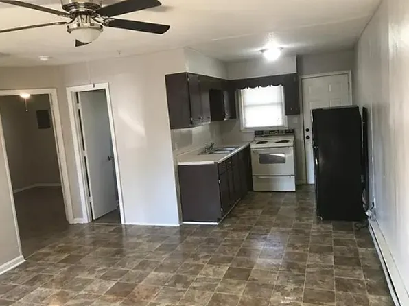 1945 Tucker St, Hickory, NC