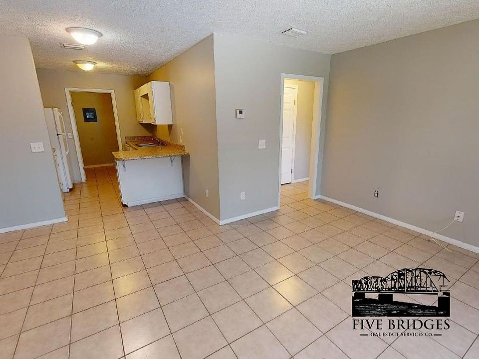 1st image of 1801 Drake Ave #1803-B