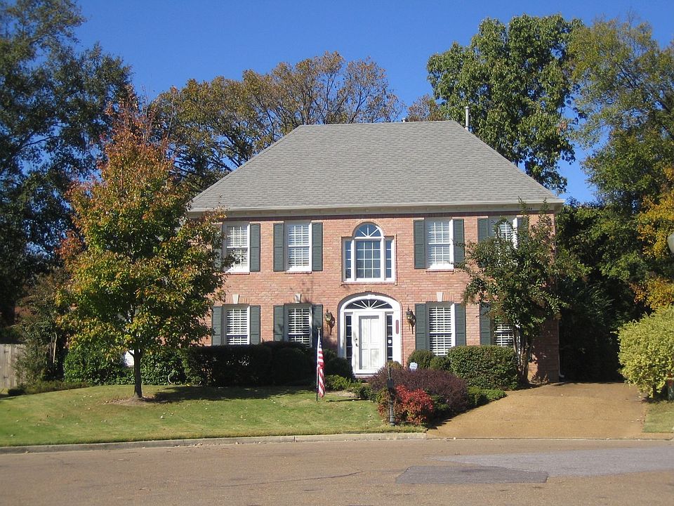 1st image of 7054 Manor Woods Ct