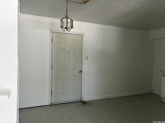 5th image of 1449 Juanita Dr