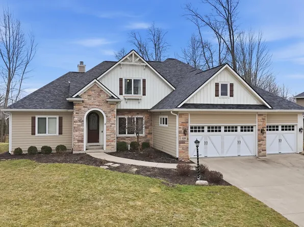 10208 Kilkea Pl, Fort Wayne, IN 46835