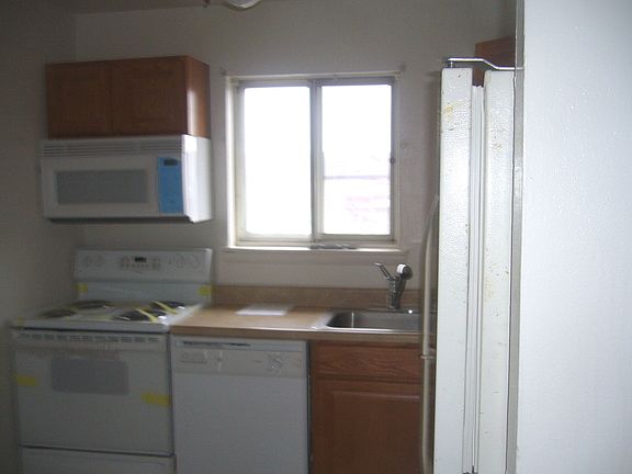 Kitchen (New Appliances)