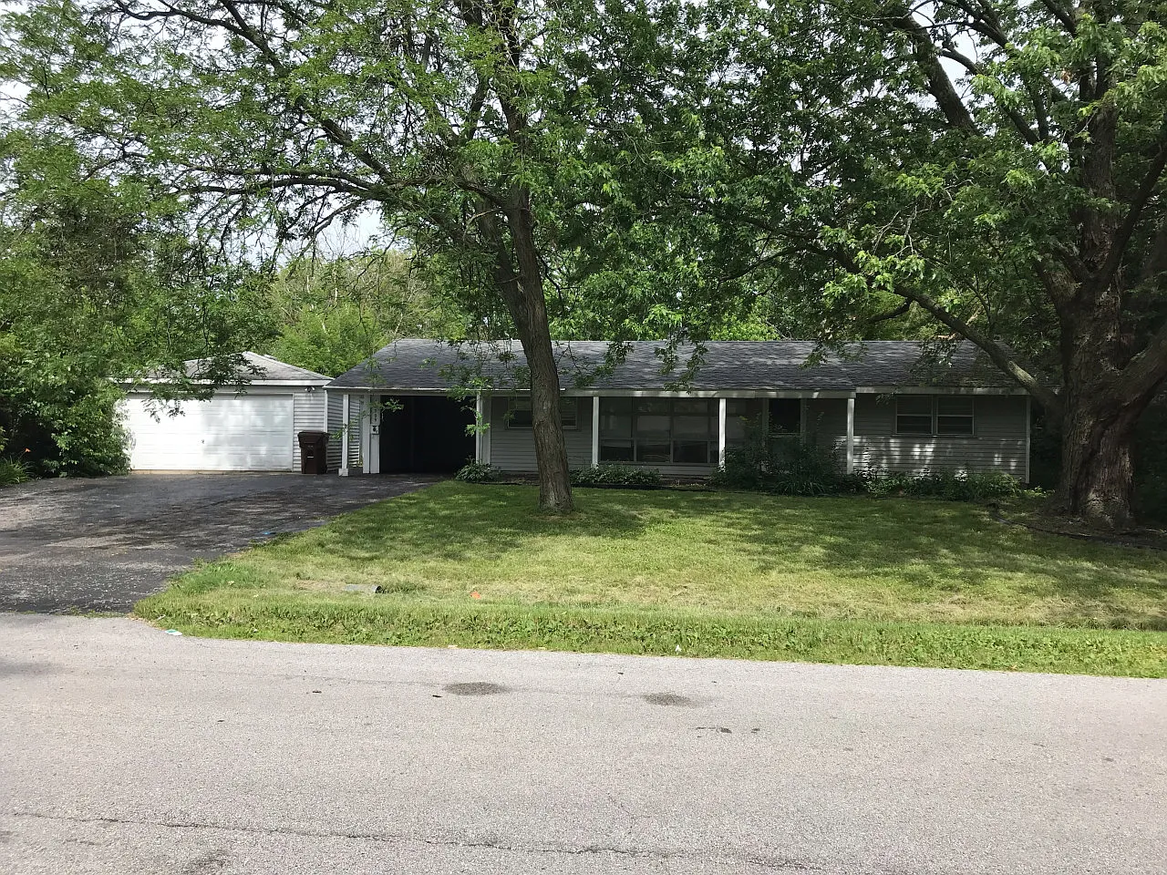 18709 Baker Ave photo 1