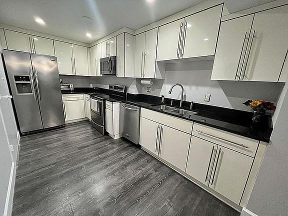 2nd image of 4400 Hillcrest Dr APT 307A