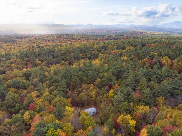 955 Brookline Road, Mason, NH 03048-4401