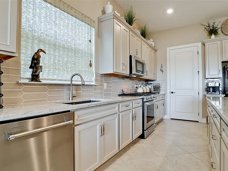 8609 Seascape Cv — Photo 22
