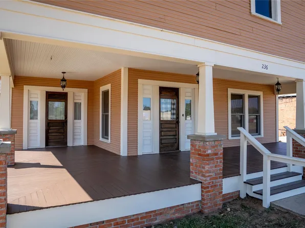 236 S Main St, Grapeland, TX 75844