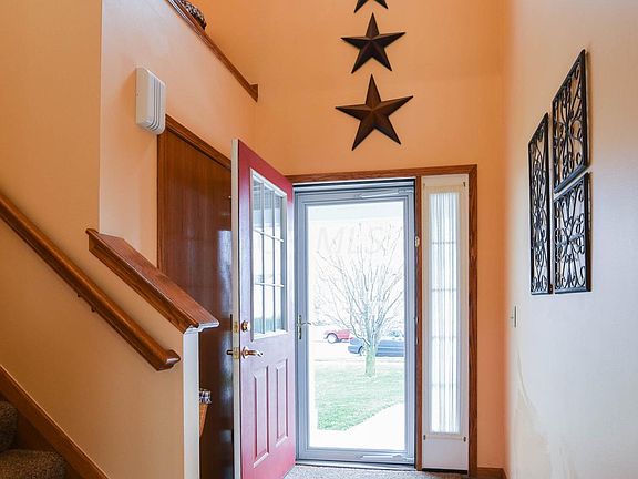 5th image of 1047 Margate Cir