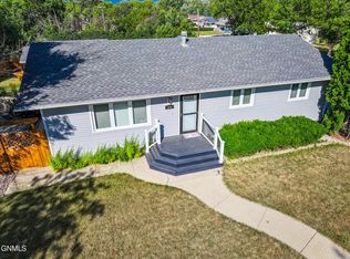 304 5th St SE, Stanley, ND 58784