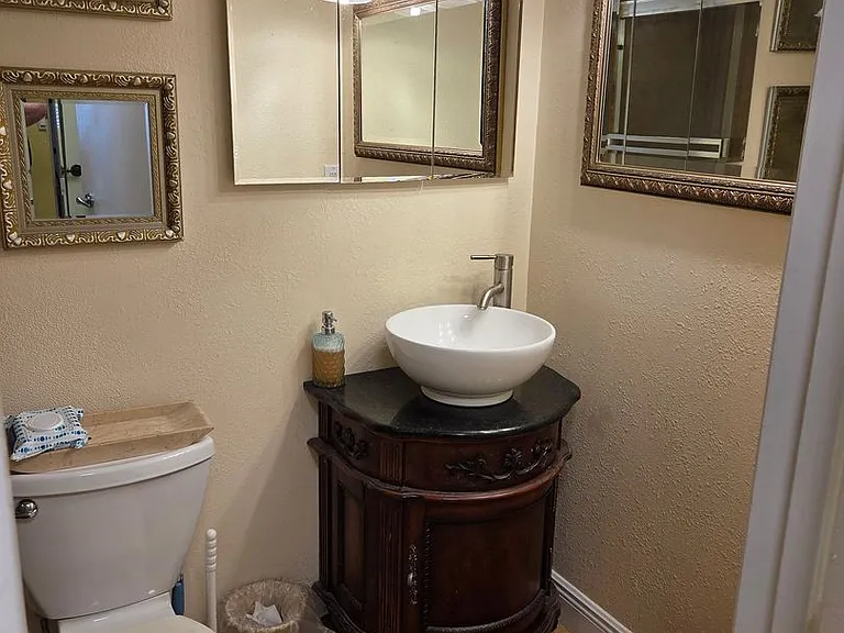 266 Orienta Point — Photo 15