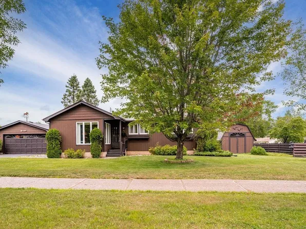 157 Edison Blvd, Silver Bay, MN 55614