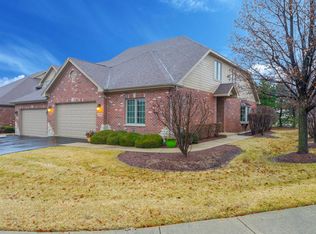 14900 S Preserve Dr, Lockport, IL 60441