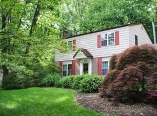 18 Pear Tree Ln, Lafayette Hill, PA 19444