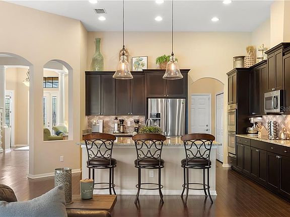 2nd image of 19439 Whispering Brook Dr